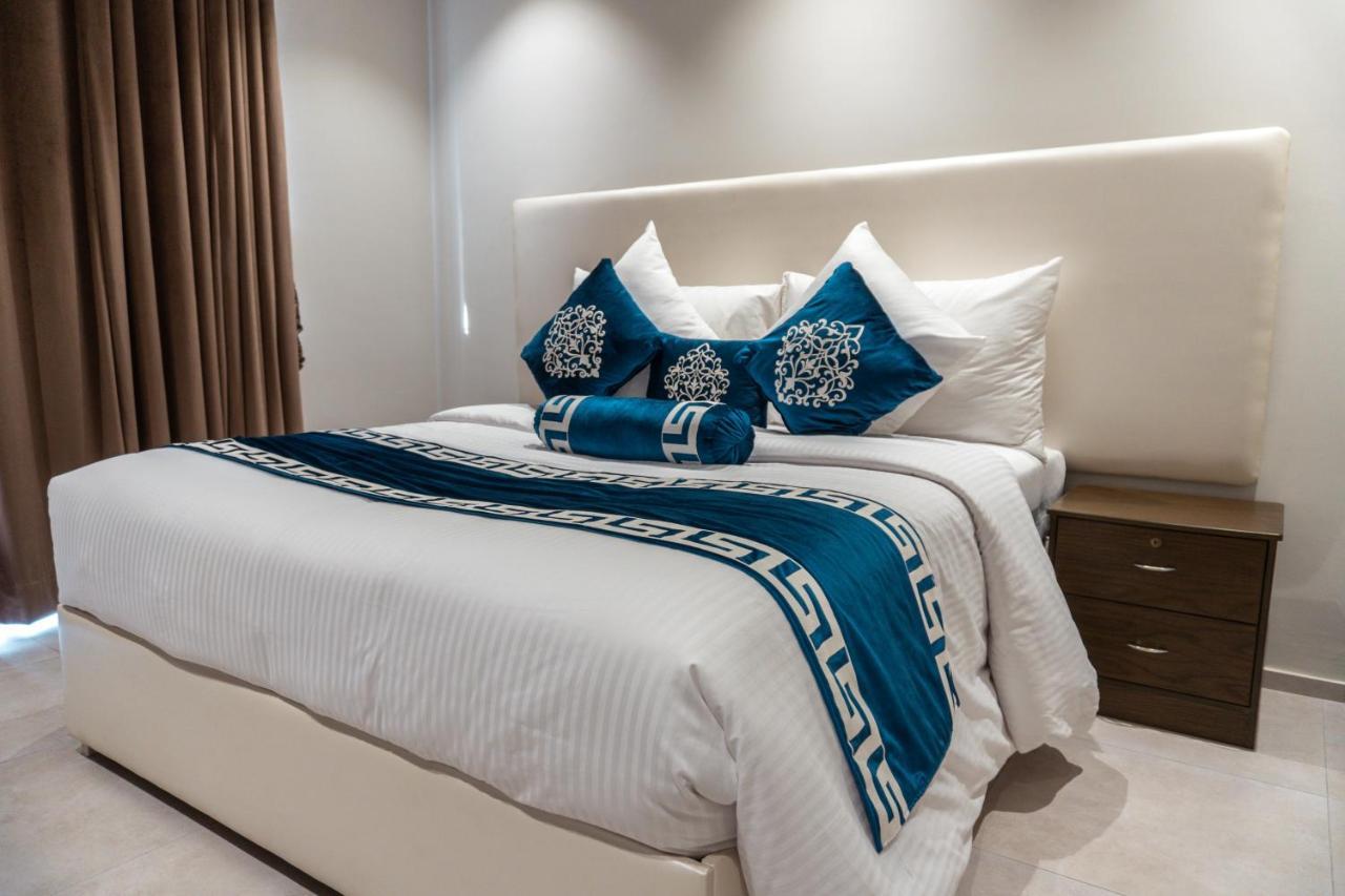 Trivelles Executive Suites Islamabad Extérieur photo