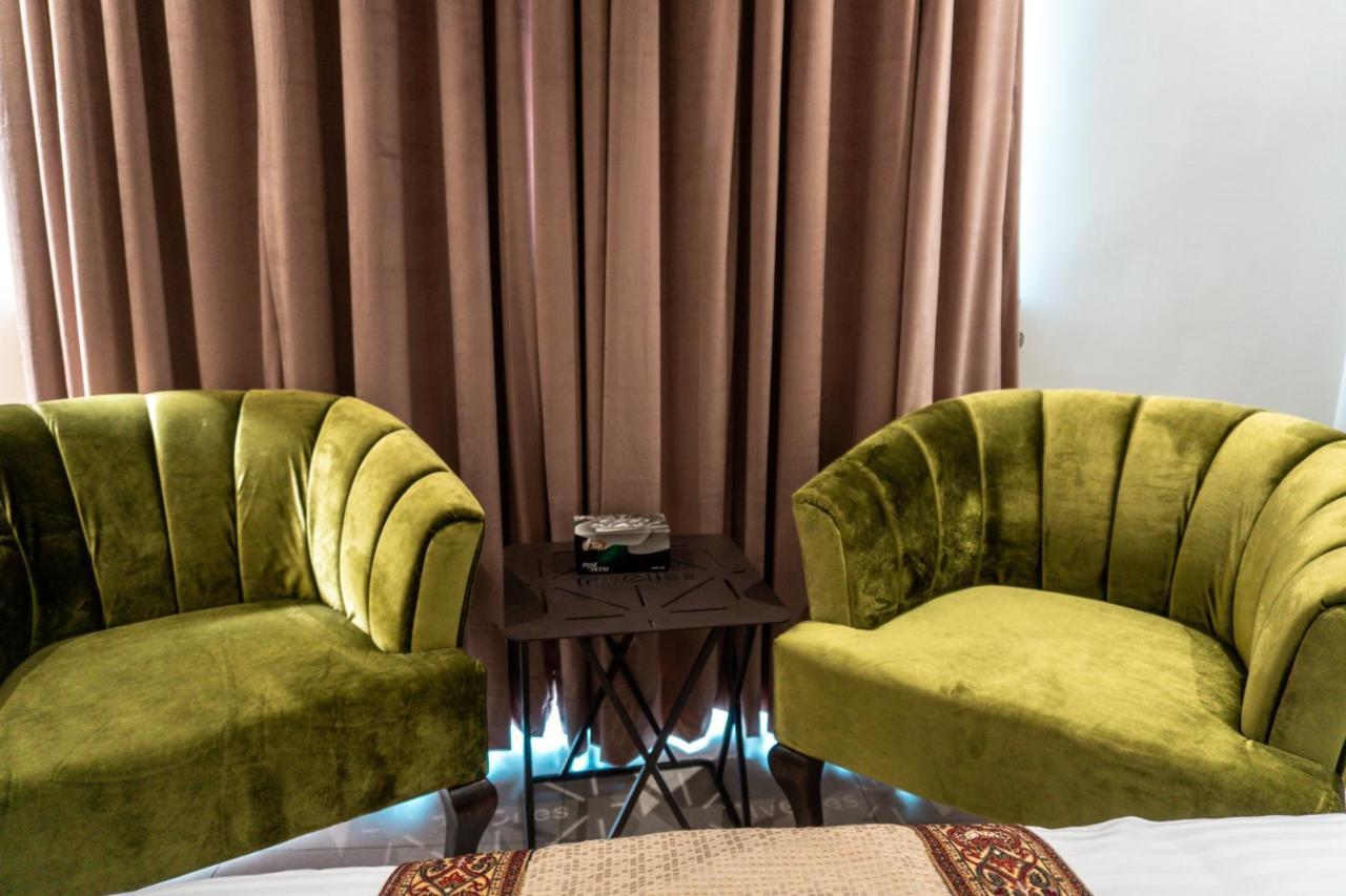 Trivelles Executive Suites Islamabad Extérieur photo
