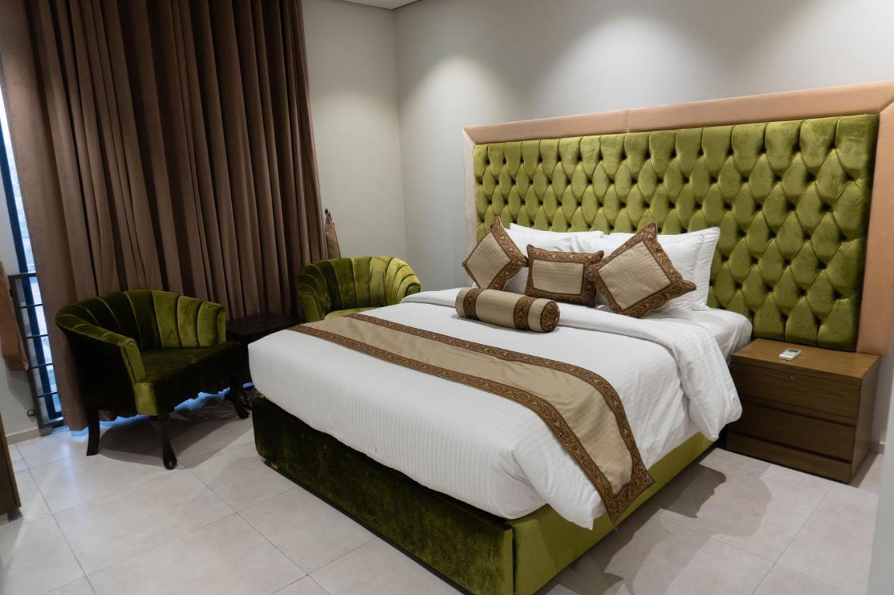 Trivelles Executive Suites Islamabad Extérieur photo