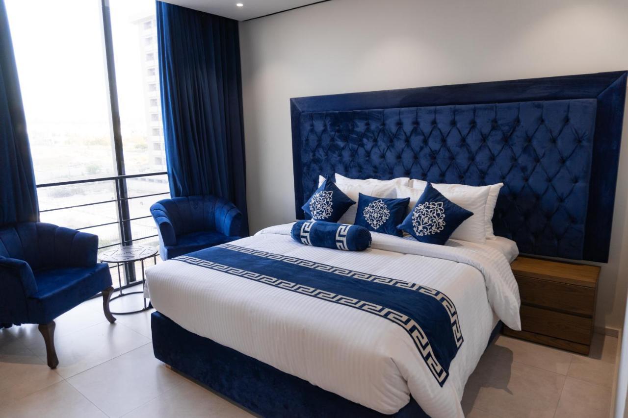 Trivelles Executive Suites Islamabad Extérieur photo