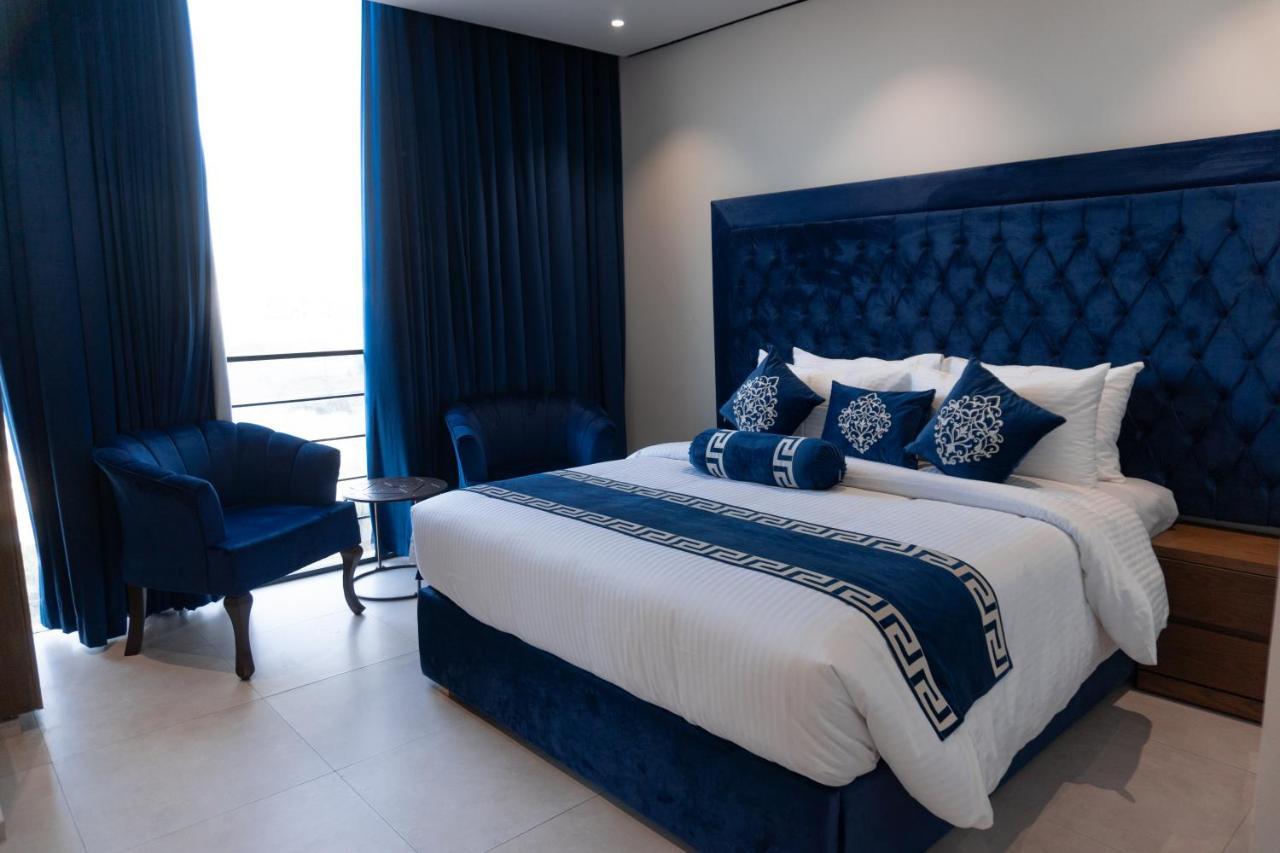 Trivelles Executive Suites Islamabad Extérieur photo