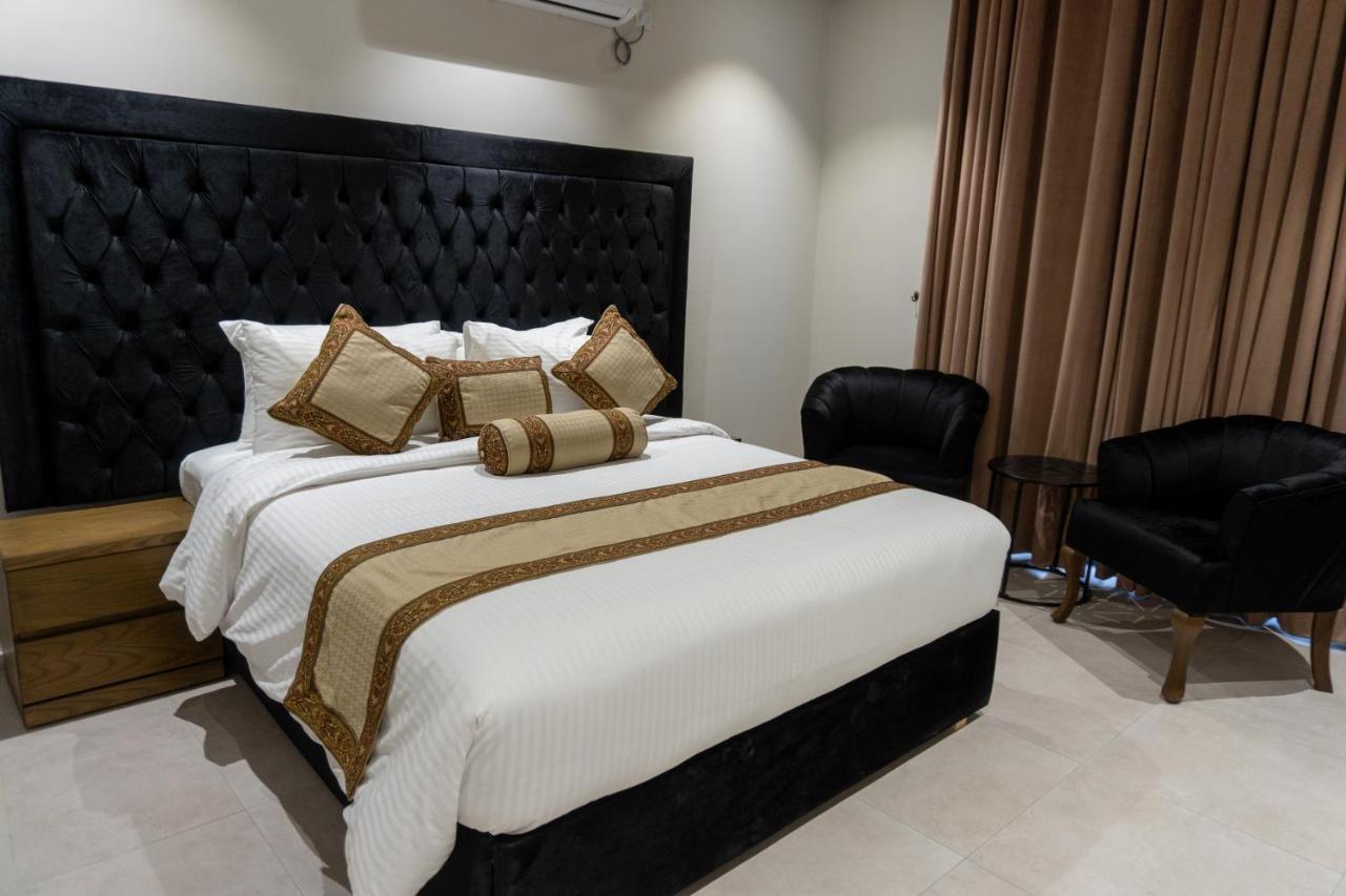 Trivelles Executive Suites Islamabad Extérieur photo