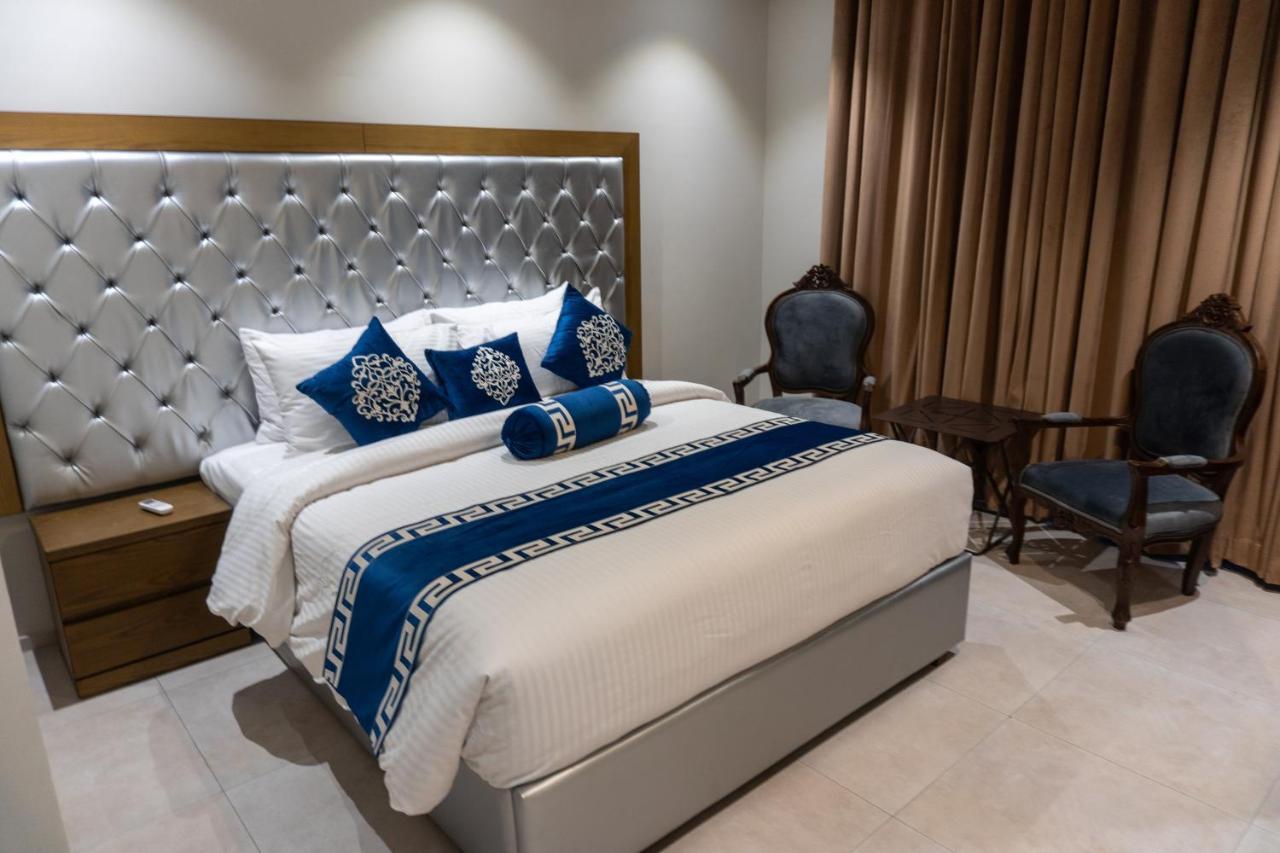 Trivelles Executive Suites Islamabad Extérieur photo