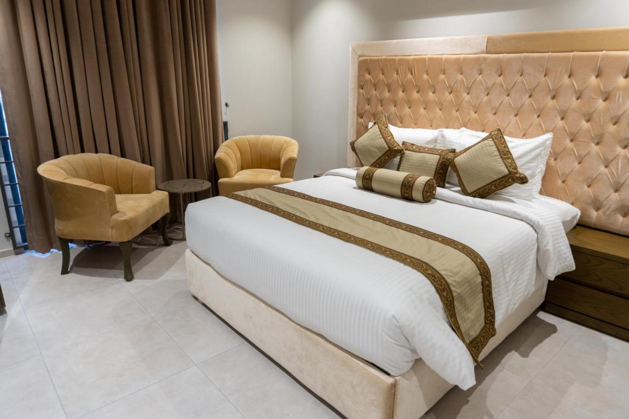 Trivelles Executive Suites Islamabad Extérieur photo