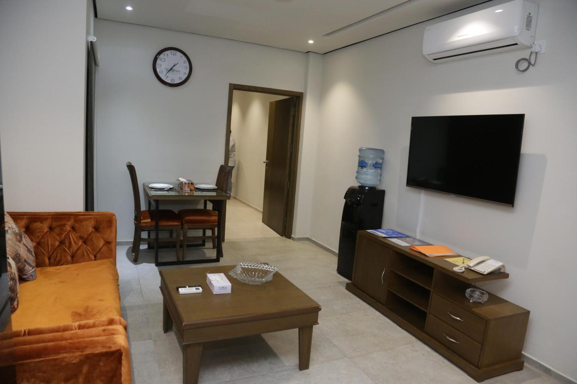 Trivelles Executive Suites Islamabad Extérieur photo