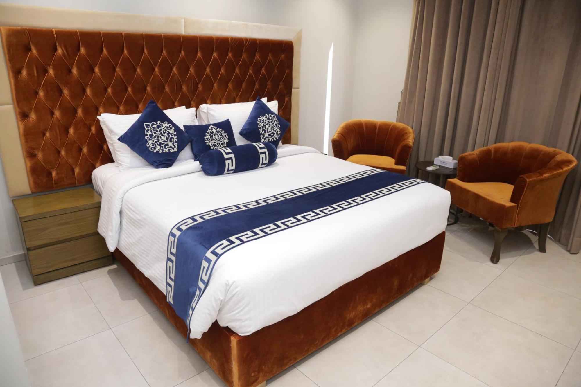 Trivelles Executive Suites Islamabad Extérieur photo